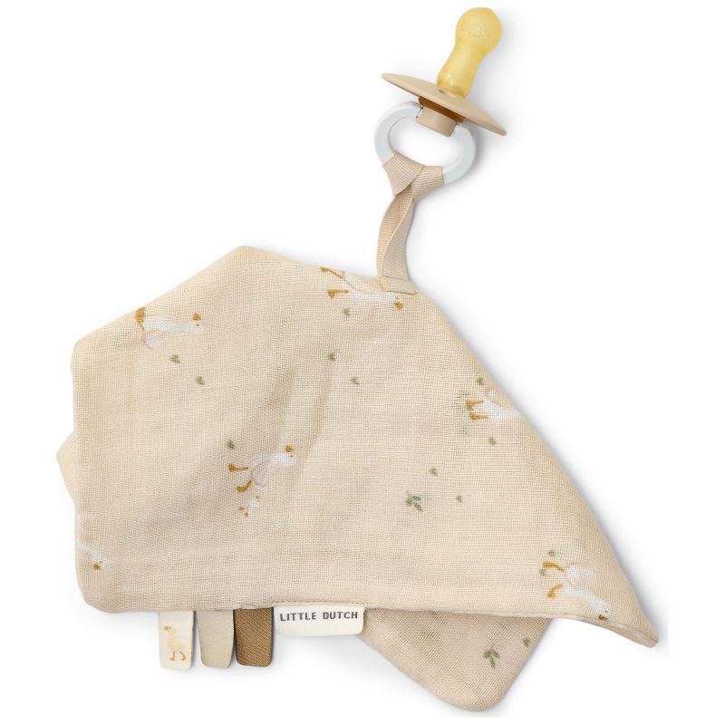 Image d'ambiance de présentation du produit Doudou attache-tétine Little Goose - Little Dutch